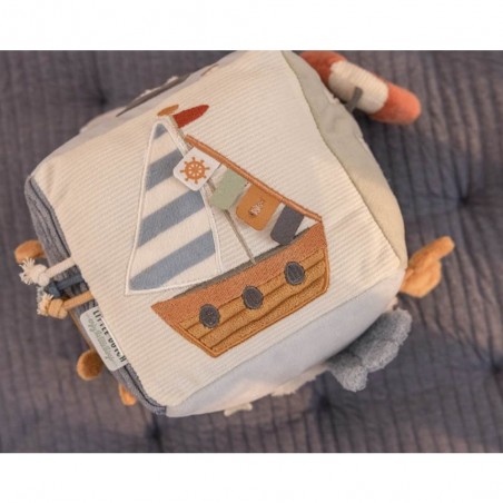 Cube d'activités en tissu - Baie des marins - Little Dutch