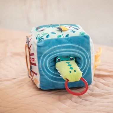 Cube d'activités en tissu avec boîtier musical retirable - Lilliputiens