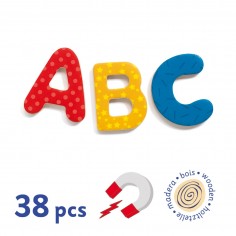 38 lettres en bois - tableau et magnets - Djeco 2