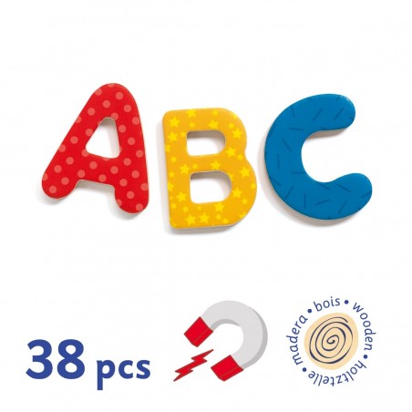 38 lettres en bois - tableau et magnets - Djeco