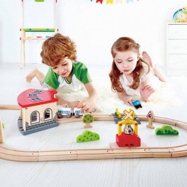 Quai de triage - train Hape - Hape Toys