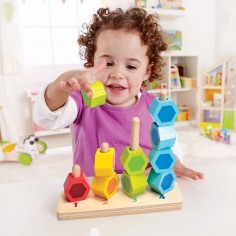Perles en bois à compter et à enfiler - Hape