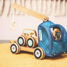 Dépanneuse en bois - Lilliputiens 2