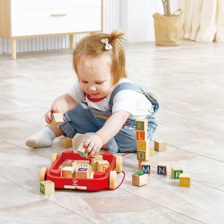 Chariot à tirer avec cubes en bois - Hape - Hape Toys