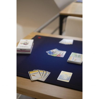 Velonimo - jeu de défausse et de plis - Studio Stratosphères