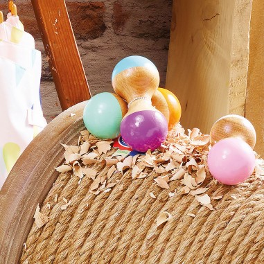 Hochet du Jura en bois, Blanc et rose - Cadeaux de naissance - Vilac