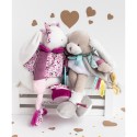 Peluche d'activités Cerise le lapin rose - 30 cm - Doudou Et Compagnie