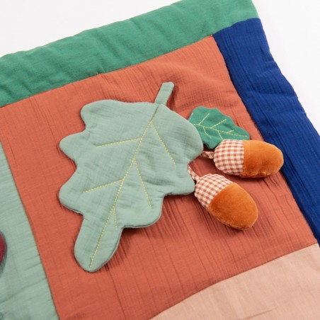 Tapis d'éveil pour bébé Pomme des Bois - Moulin Roty