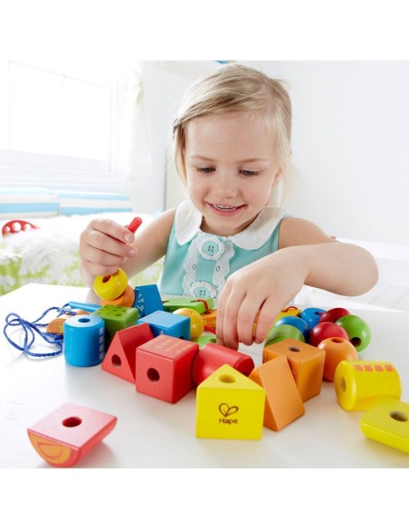 Formes à Enfiler en bois - Hape